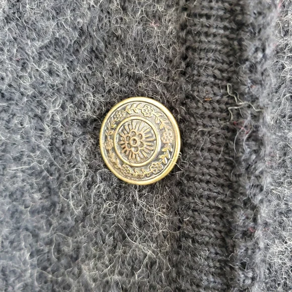 Tally Ho 100% Wool Button Front Sweater - Picture 2 of 9